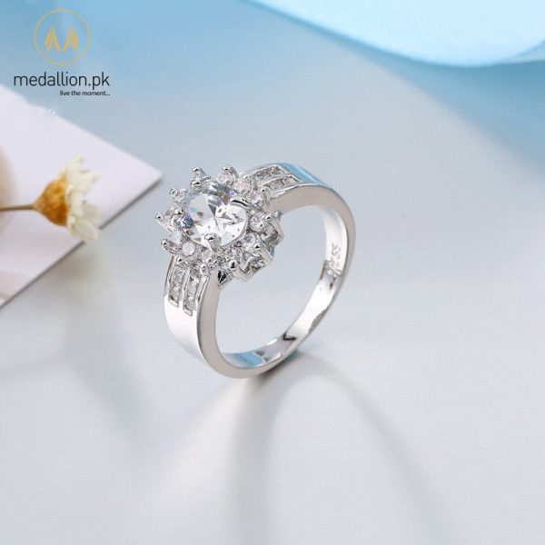 925 Sterling Silver Cubic Zirconia Flower Shape Ring