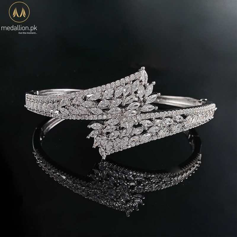 Luxury White Gold Plated Leaf Design AAA+ CZ Bangle/Bracelet