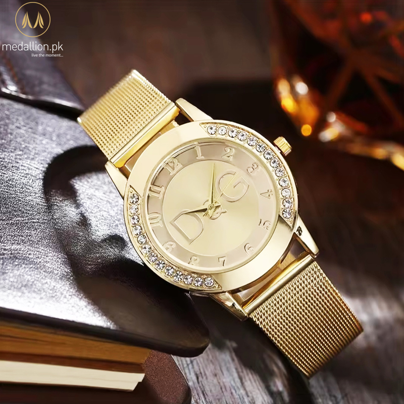 Quartz Movement Golden Stainless Steel Strap Watch