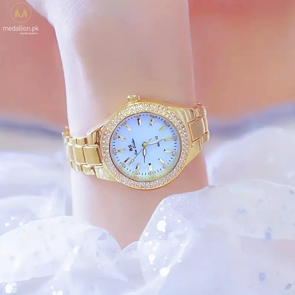 Quartz Movement Golden Steel Strap Watch