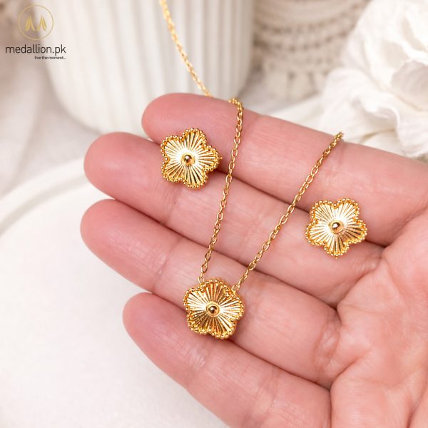 Stainless Steel 18K Gold Plated Lucky Clover Jewelry Set