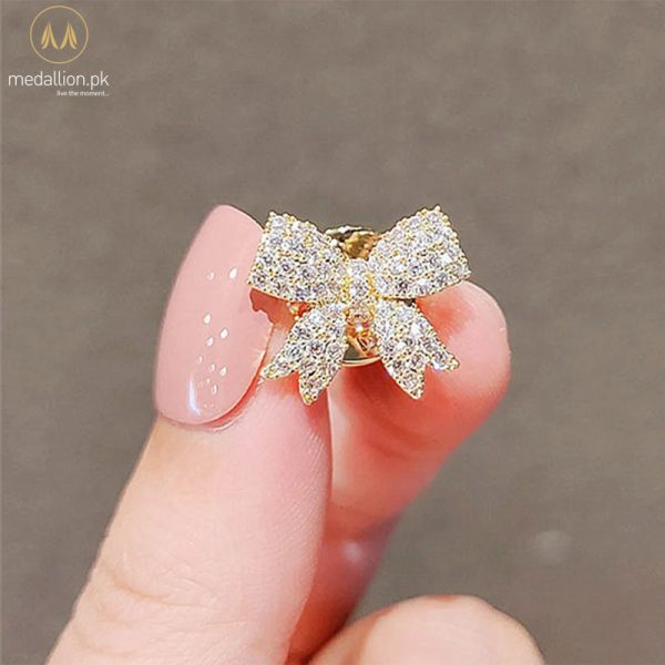 Trendy Cubic Zirconia Bow Style Lapel Pin
