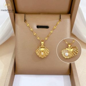 Stainless Steel Gold Plated Sea Shell Pearl Necklace