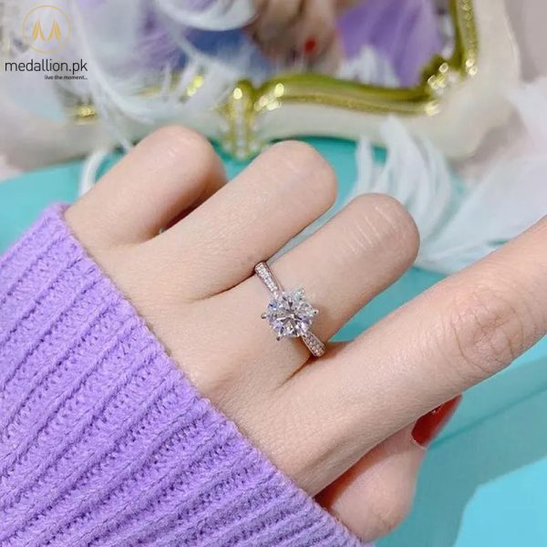 White Gold Plated Elegant AAA+ Zircon Ring
