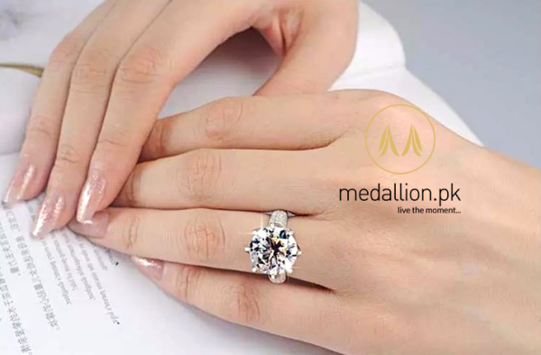 White Gold Plated Big Diamond Shine Zircon Ring